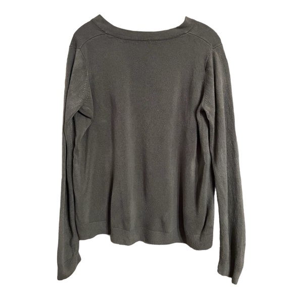 Eddie Bauer Gray Button Down Cardigan Flower Applique Sz M GUC - Picture 3 of 11